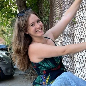 Meet your Posher, Abby